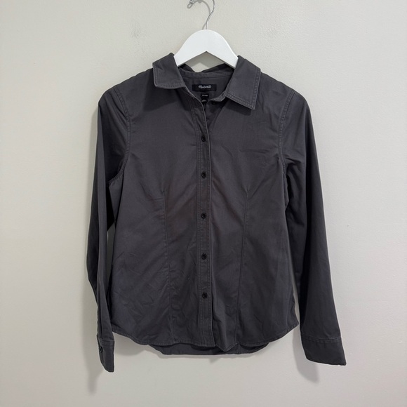 Madewell Darted Button Up Shirt in (Re)generative Chino - Picture 4 of 8